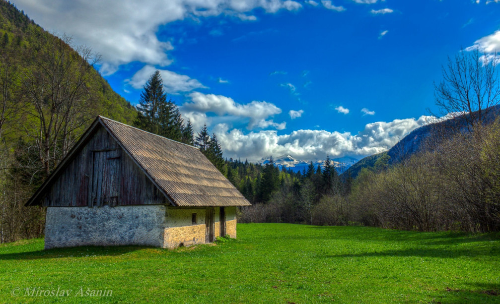 A lonely cottage somewhere in the Triglav National Park, Slovenia