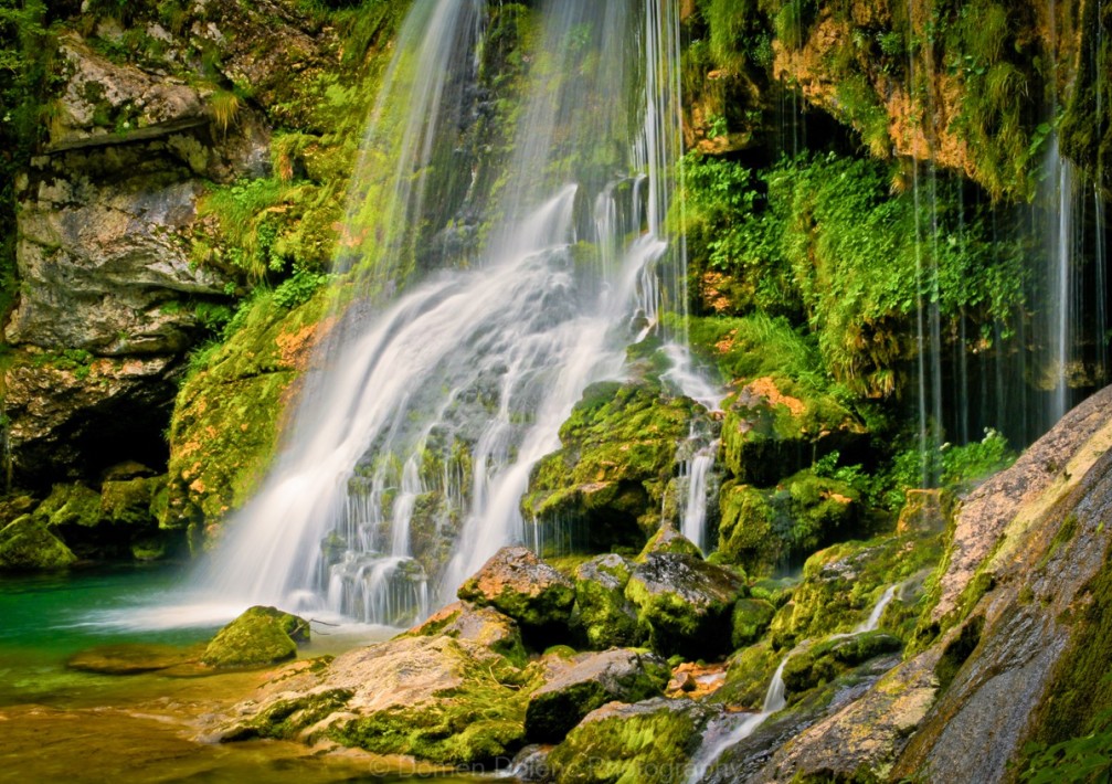 virje-waterfall-slovenia-green