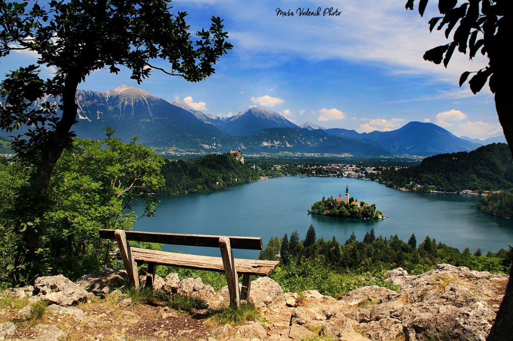 Breathtaking view of Lake Bled and its island and castle