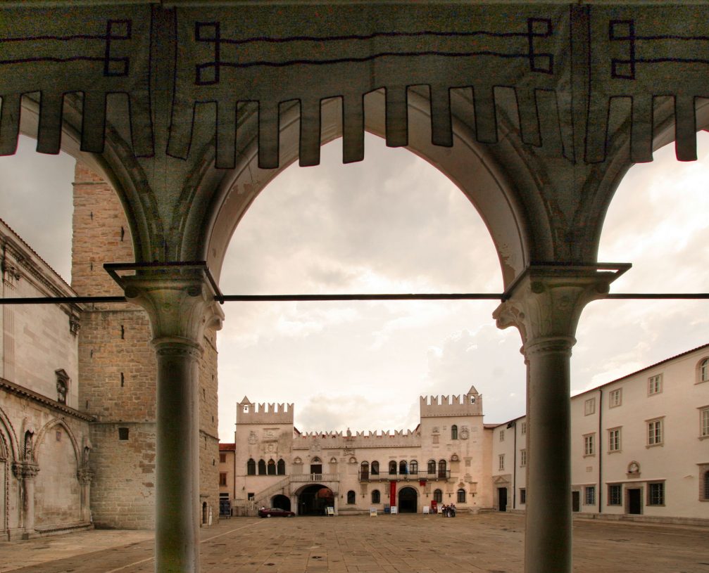 View of the Tito square with the Praetorian Palace in the background from the Loggia Palace