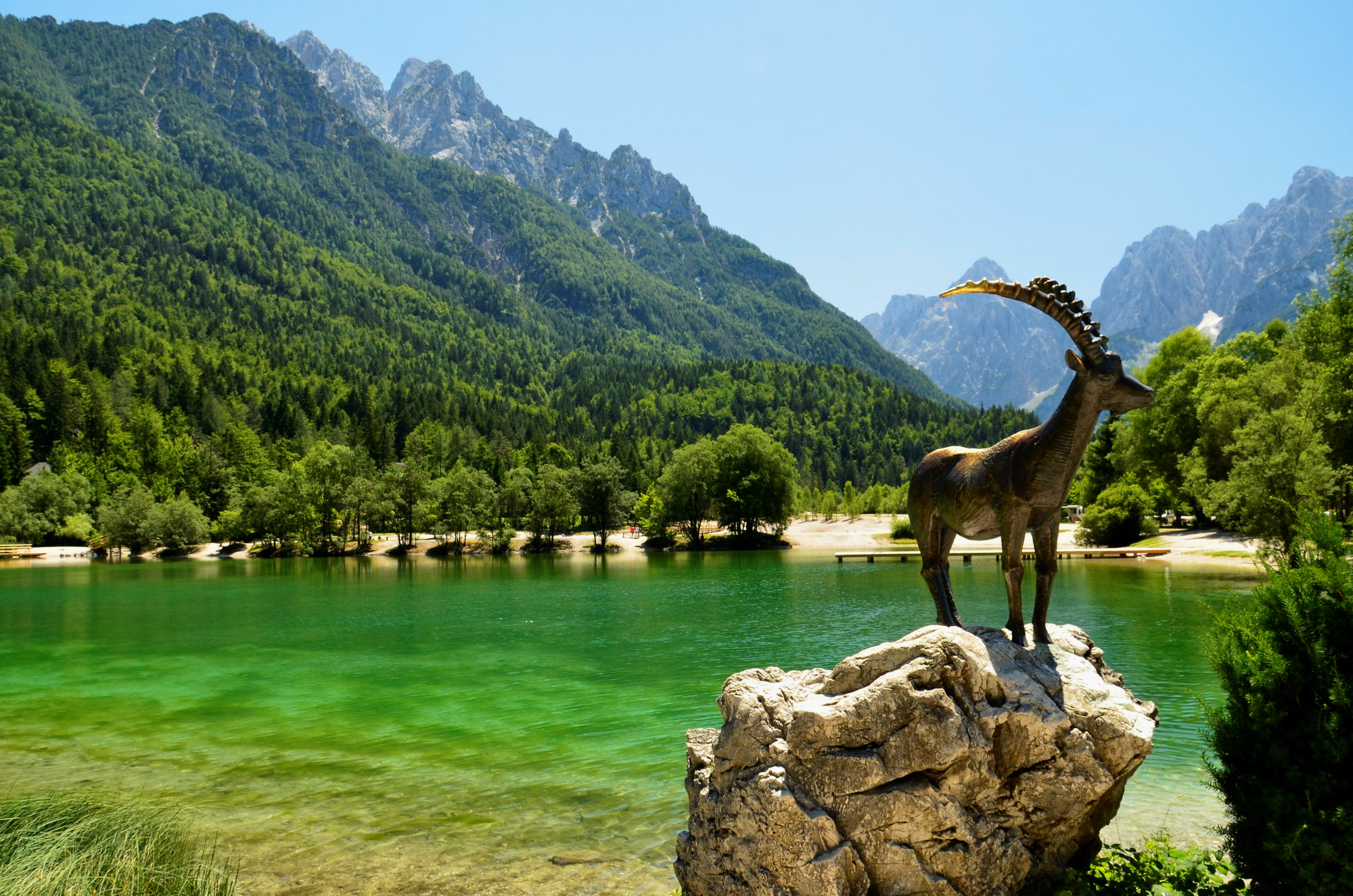 Morning yoga on Lake Jasna - Kranjska Gora