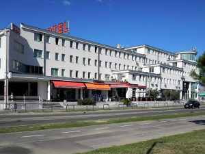 Exterior of Hotel Vodisek in Koper, Slovenia