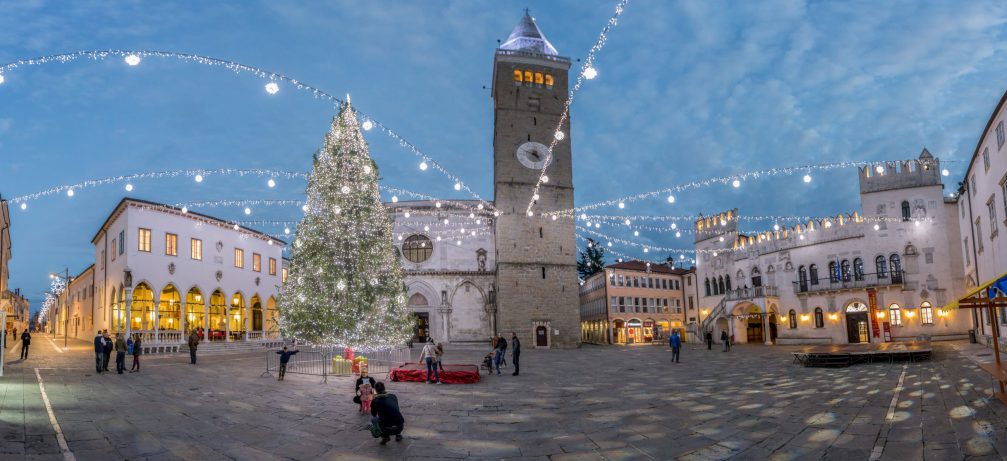 Panoramic photo of the richly decorated Tito Square, the main square in Koper
