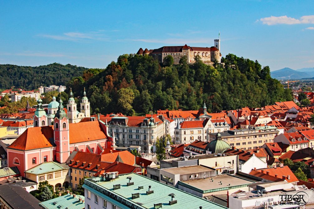 Elevated view of Ljubljana Old Town and the castle from the Neboticnik skyscraper