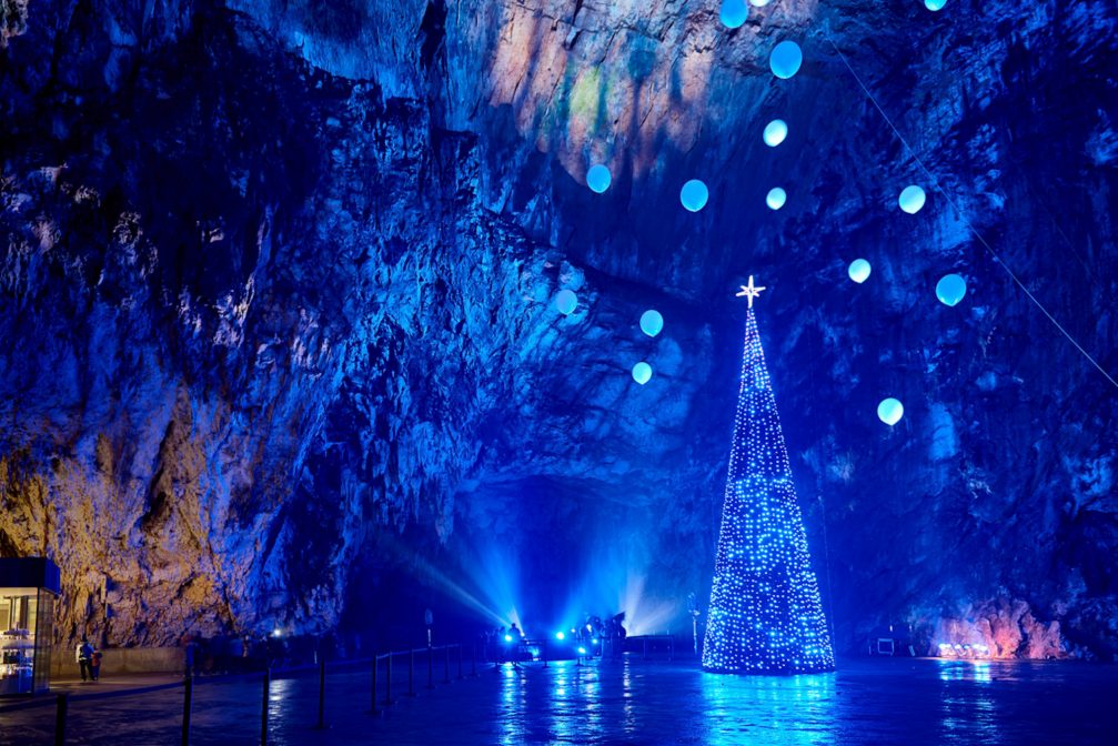 A christmas tree inside the Postojna Caves during Living Nativity Scenes