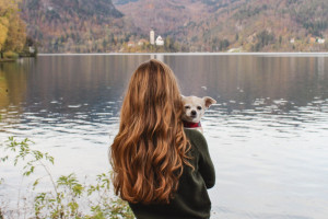  Scarlett Miers of Petite Suitcase at Lake Bled in Slovenia