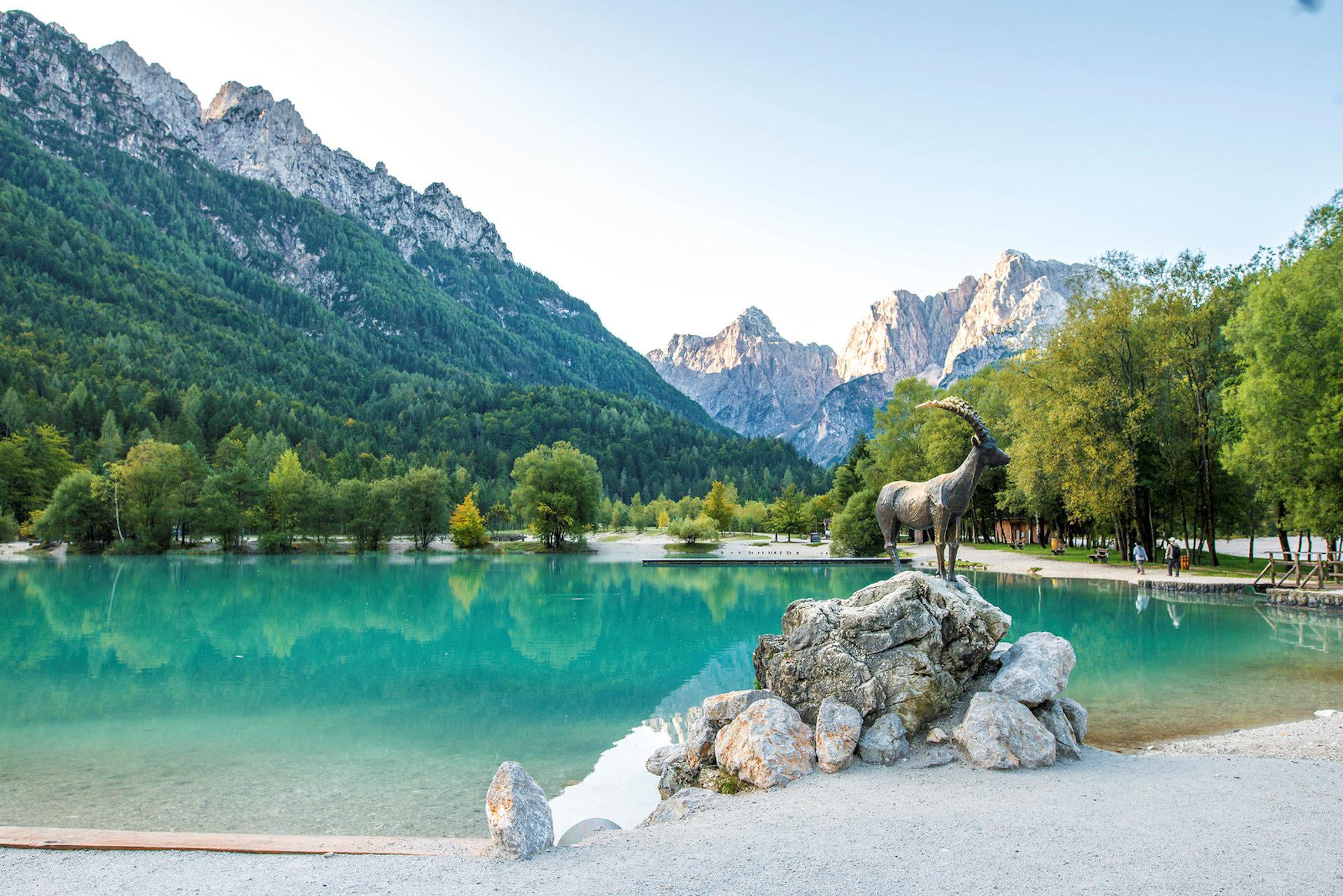 25 Beautiful Lake Jasna Photos To Inspire You To Visit Slovenia 