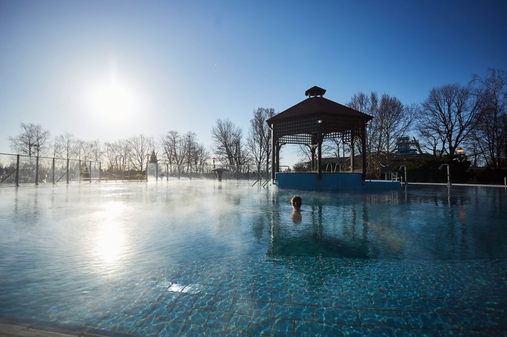 Outdoor swimming pool at Terme 3000 Thermal Bath Complex in Moravske Toplice